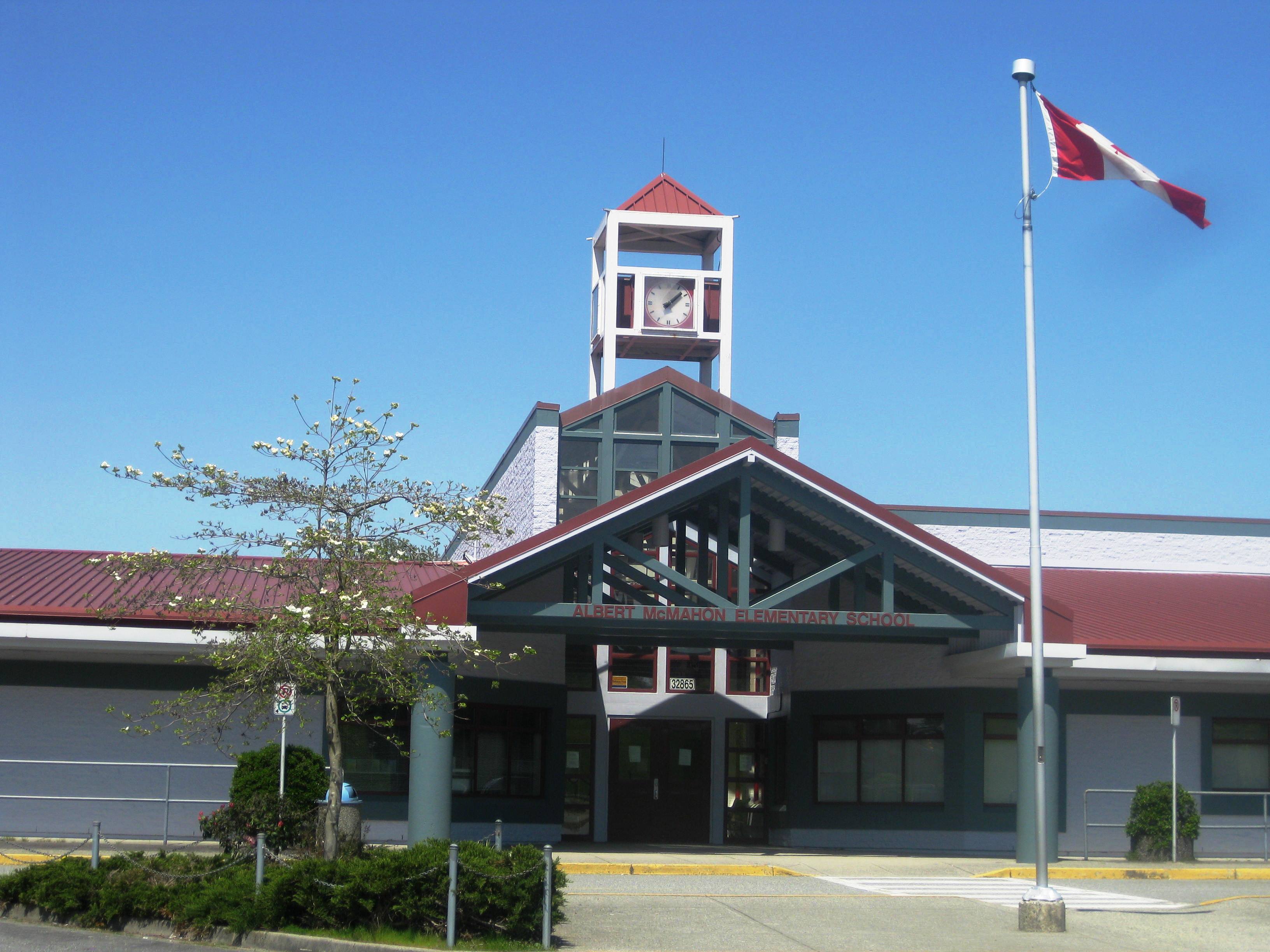 加拿大米申高中