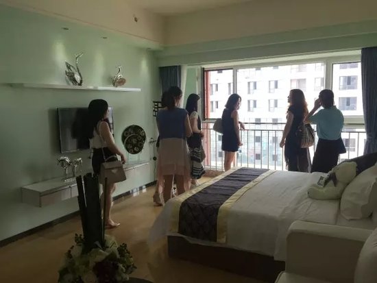 北大EMBA校友企業家走進威海東方新天地