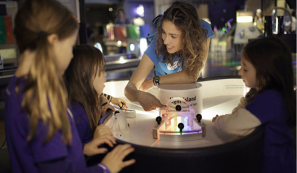 國際學校:把孩子培養成學習機器,未來一定會輸