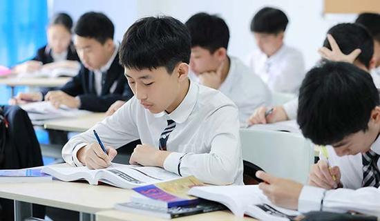 (gu)HW(xu)УW(xu)᣿ȹW(xu)УΣ