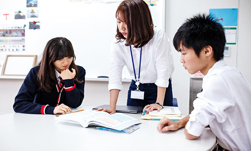 清華志清中學國際