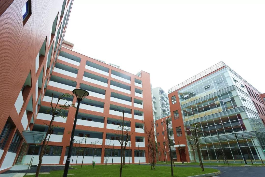 牛津國際公學(xué)成都學(xué)校