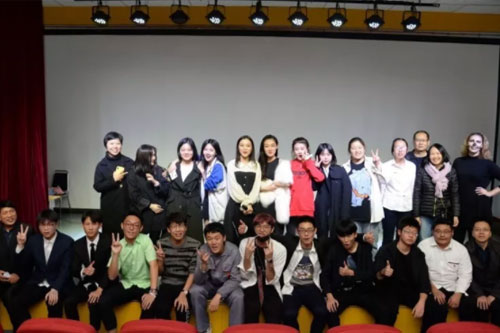 北京中加學(xué)校