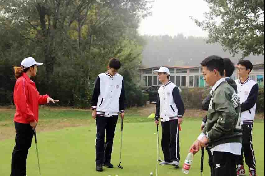 中育貝拉國際高中