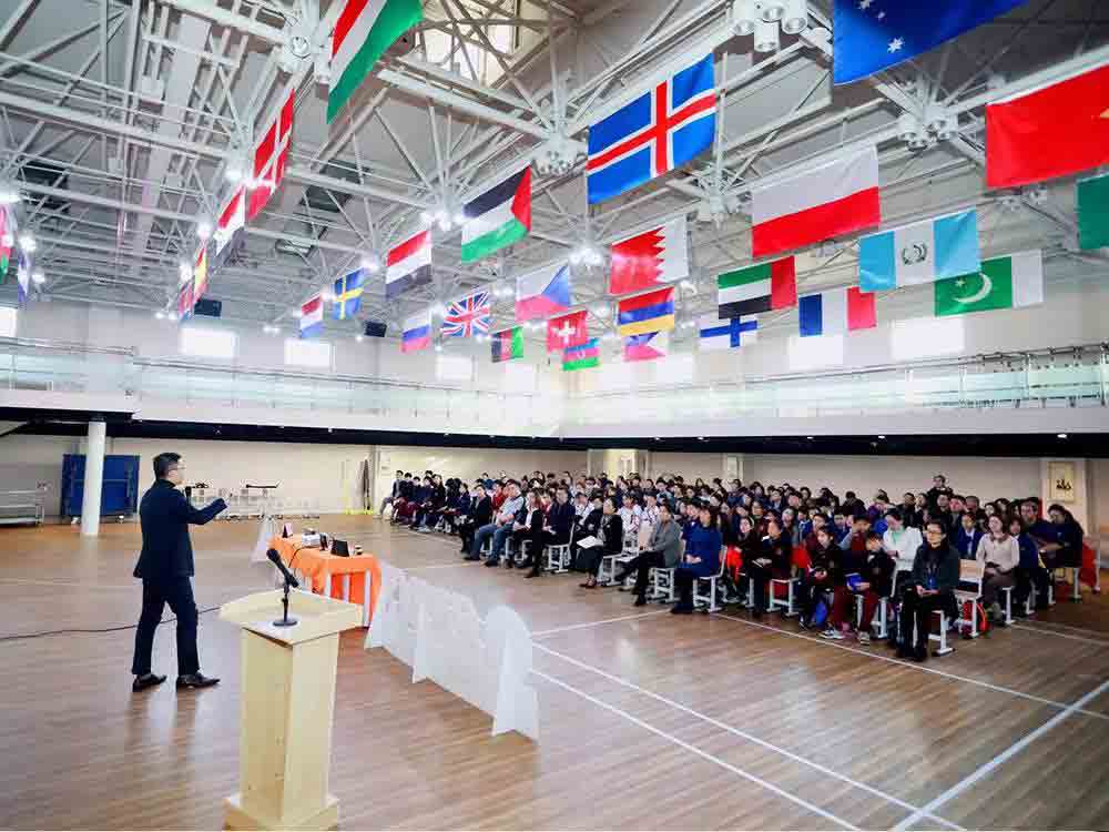 北京明誠外國語學校黃石學院