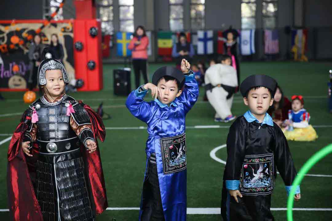 北京芳草外國語學(xué)校