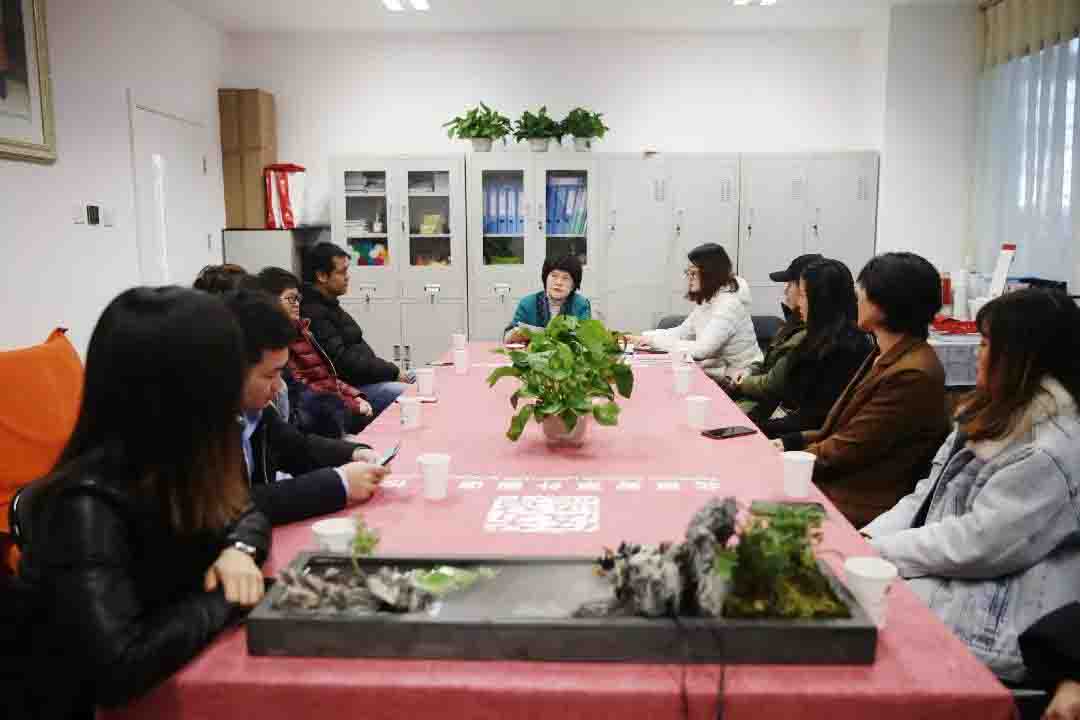 北京芳草外國語學(xué)校