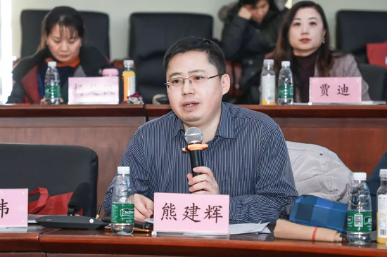 ҽlչооTܽxJ飬̲䌍̌Wĺdw҇Ľ̲о߀дӏᘌ@һ}HWУƽW̲ĵоO棬ԇԇc