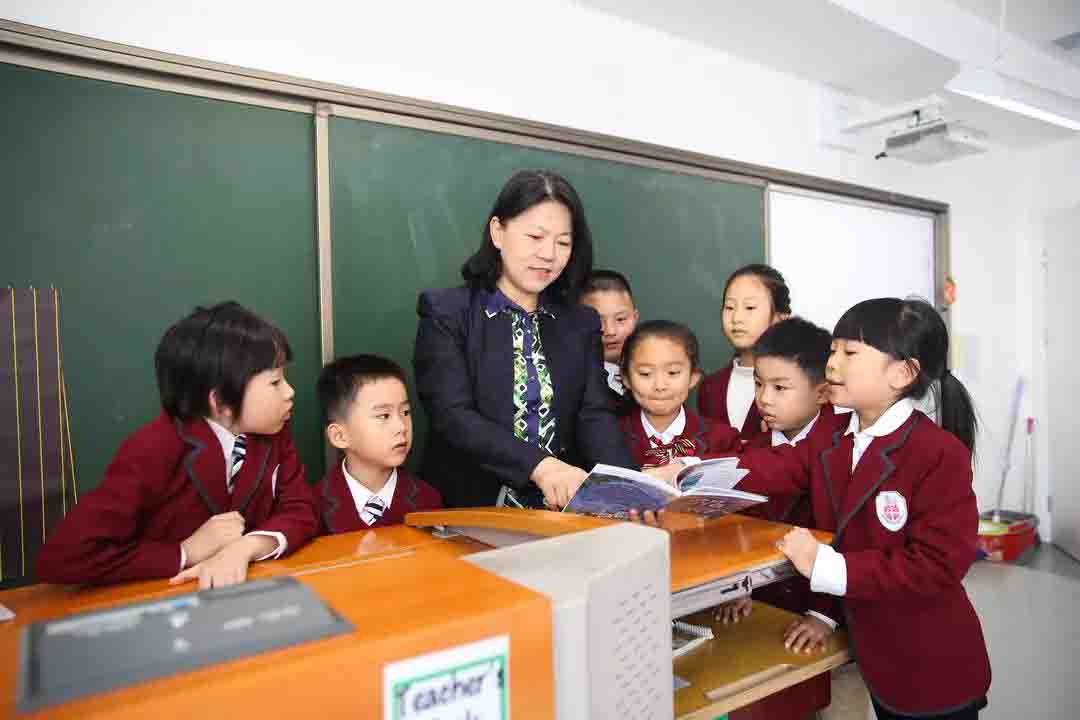 北京芳草外國語學(xué)校