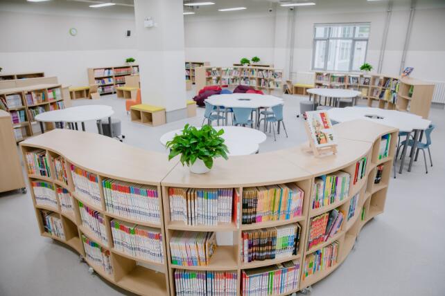 青苗國際雙語學(xué)校