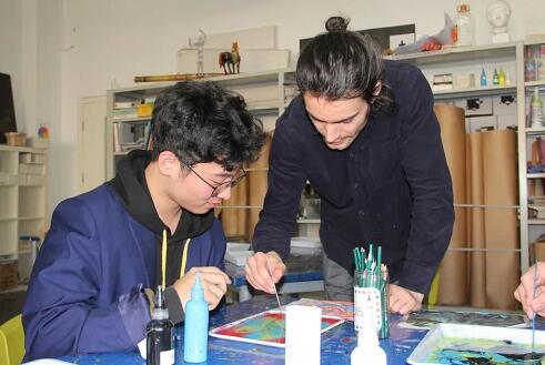 力邁中美國際學校課程