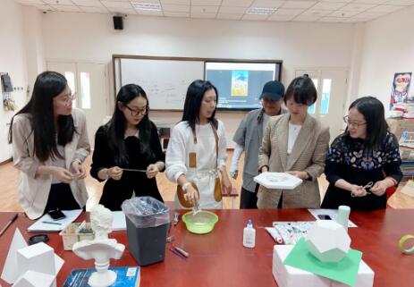 力邁中美國際學(xué)校