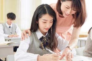 安徽外國(guó)語學(xué)院繼續(xù)教育學(xué)院雙證本科招生專業(yè)有哪些？