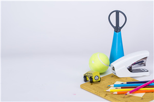 是選擇國(guó)內(nèi)普通考研還是申請(qǐng)中外合作辦學(xué)碩士