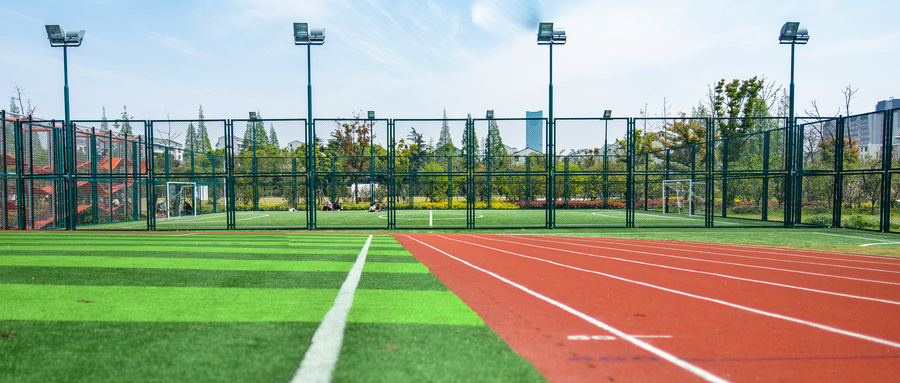 һ؞ƴ(zhun)W(xu)УЩ