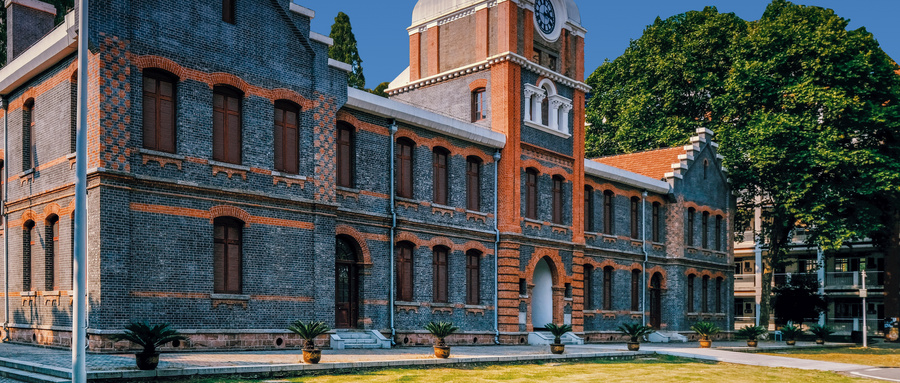 專科工業(yè)機器人技術專業(yè)哪個學校好?