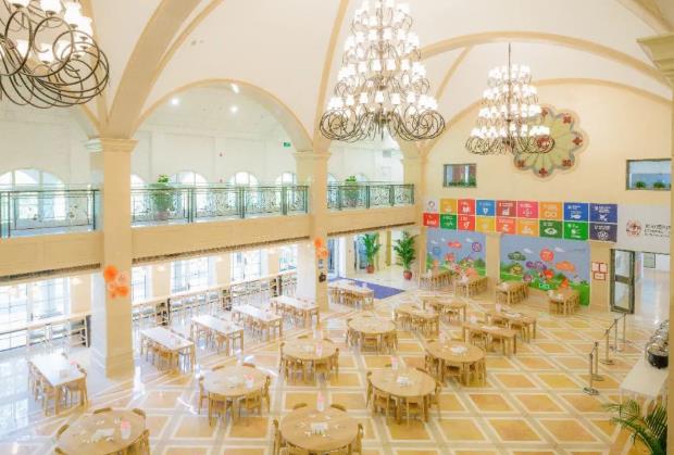 北京德閎學(xué)校食堂