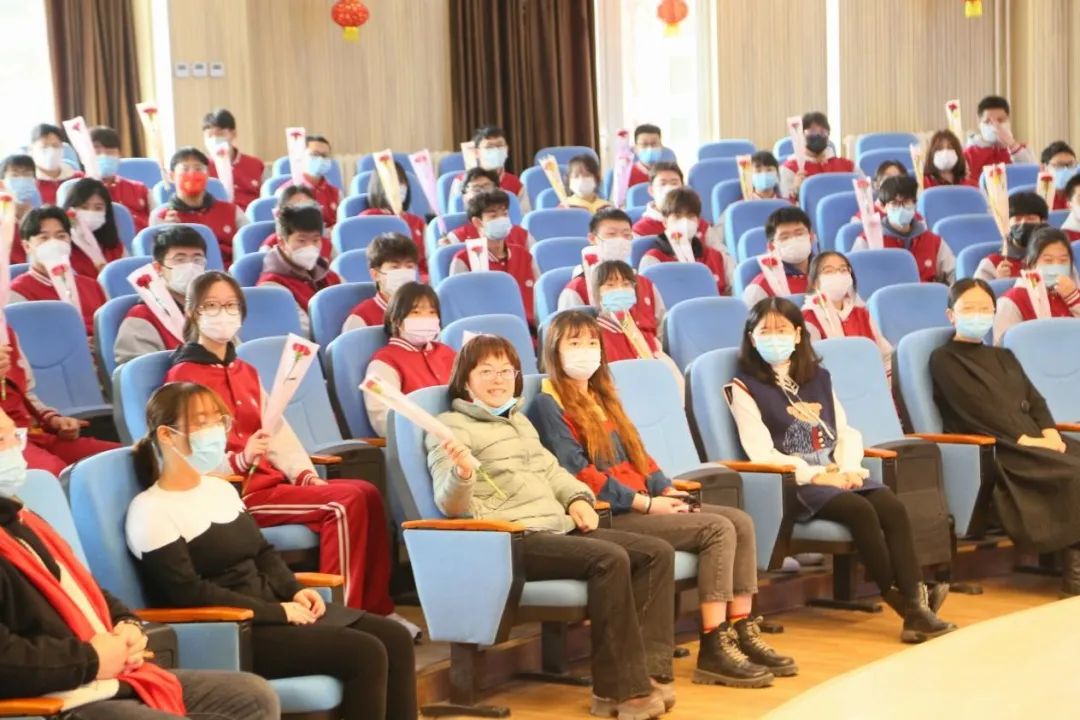 北京市豐臺區(qū)新北賦學(xué)校(原北大附屬實驗學(xué)校)百日誓師