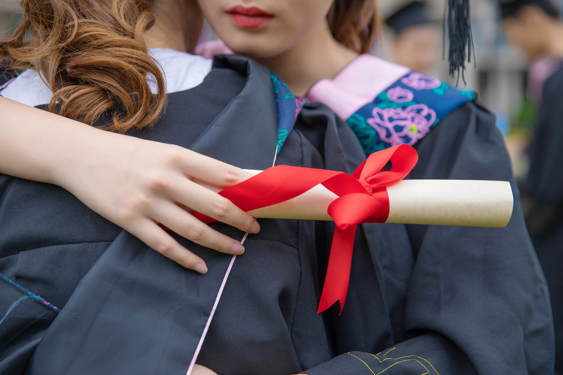 法學專業本科應屆生薪資有多少?