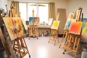 女生學動漫設計專業(yè)吃香嗎?