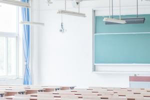 2025年重慶招收高考落榜生的大學(xué)有哪些?