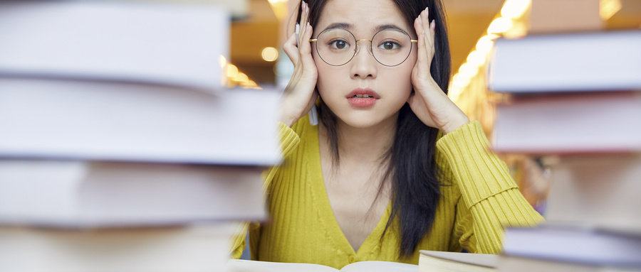 女孩高考300分適合什么學校?