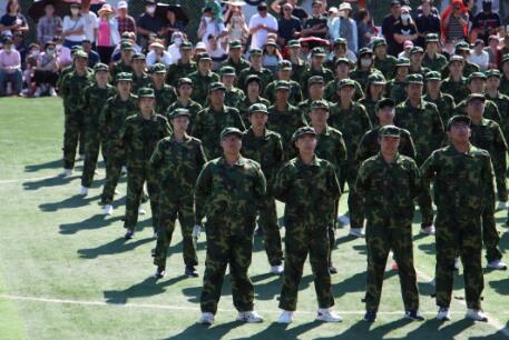 北京市中關村外國語學校軍訓,隊列