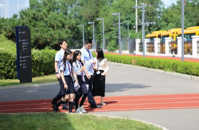 北京市朝陽區赫德學校中學部開學8.jpg