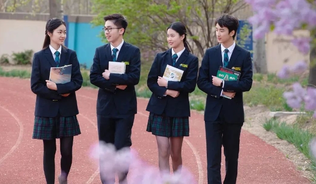 北京市新英才學(xué)校(國內(nèi)班)英才書院獎學(xué)金政策發(fā)布！