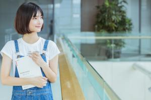 女孩子考不上高中,讀五年制大專什么專業好?