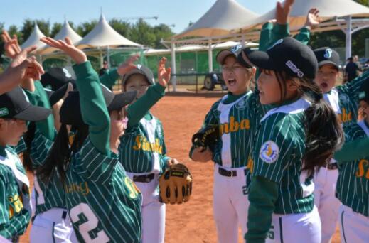 青苗學校上東校區棒球隊4.jpg