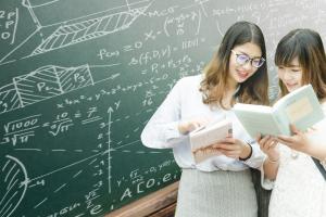 2025年女生專科學什么專業好就業?