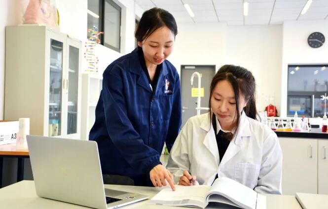 天津黑利伯瑞國際學校優秀畢業生2