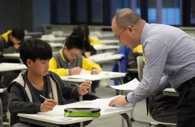 朝陽凱文英國數(shù)學測評獲獎學子