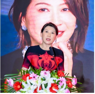 北京市中關村外國語學校首屆高中英語特色班畢業(yè)典禮