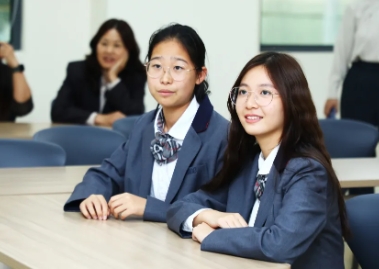 青苗學校(普高部)頂配師資：老師“更會教”，學生才能“更會考”！