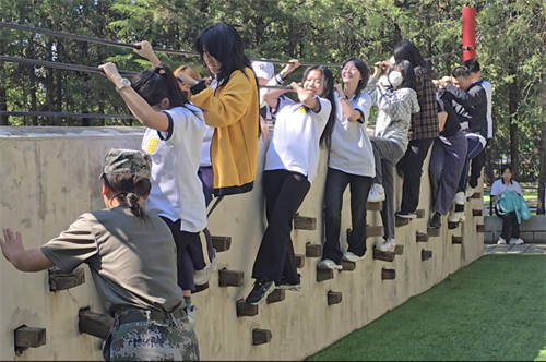 北外ICC戶外拓展課程——生存島探險