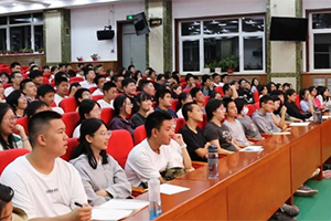 北京懷柔索蘭諾中學開展高中語文學科學法指導系列講座!