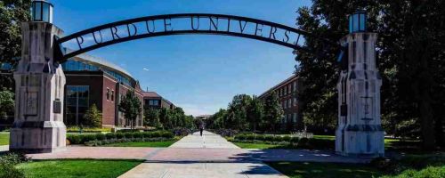 全封閉式初中學校