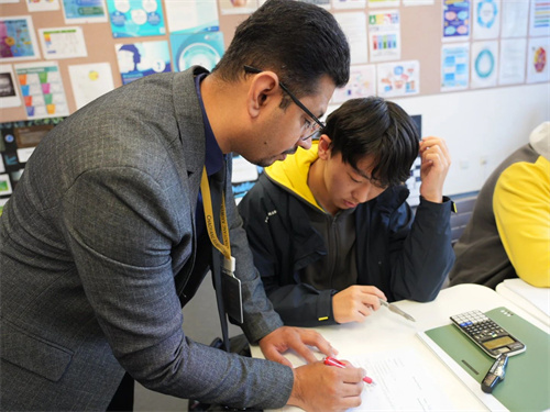 朝陽凱文學子在“2024英國數學測評”中喜獲多枚全球金銀獎