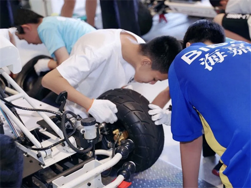 泰晤士高等教育攜手海嘉學校