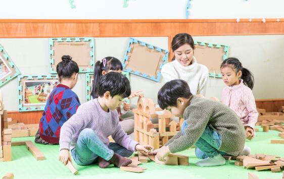 君誠國際雙語學校2025年幼兒園學費