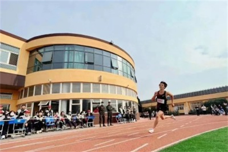 三河市燕橋?qū)W校