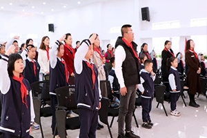 北京新學道臨川學校小學部舉辦少先隊入隊儀式活動！