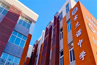 北京懷柔索蘭諾中學屬于北京幾流學校？是北京的重點私立嗎？