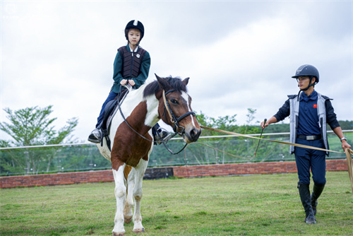 海南英雅盛彼德學校開放日