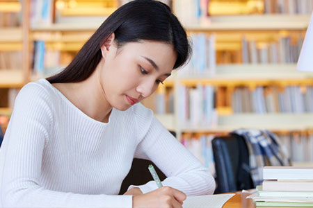 在職研究生畢業算不算應屆生?