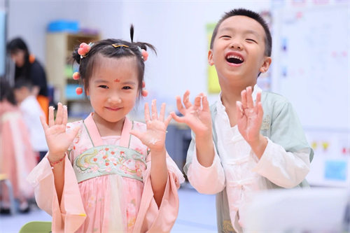 赫德學(xué)校創(chuàng)辦人