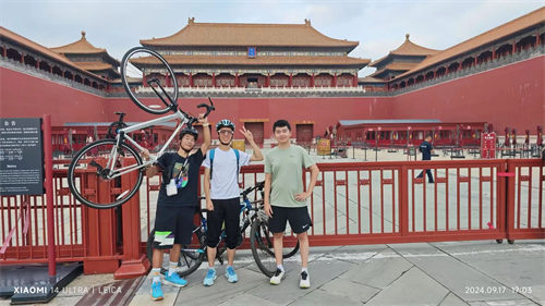 愛(ài)迪畢業(yè)生