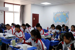 東方紅學校高中